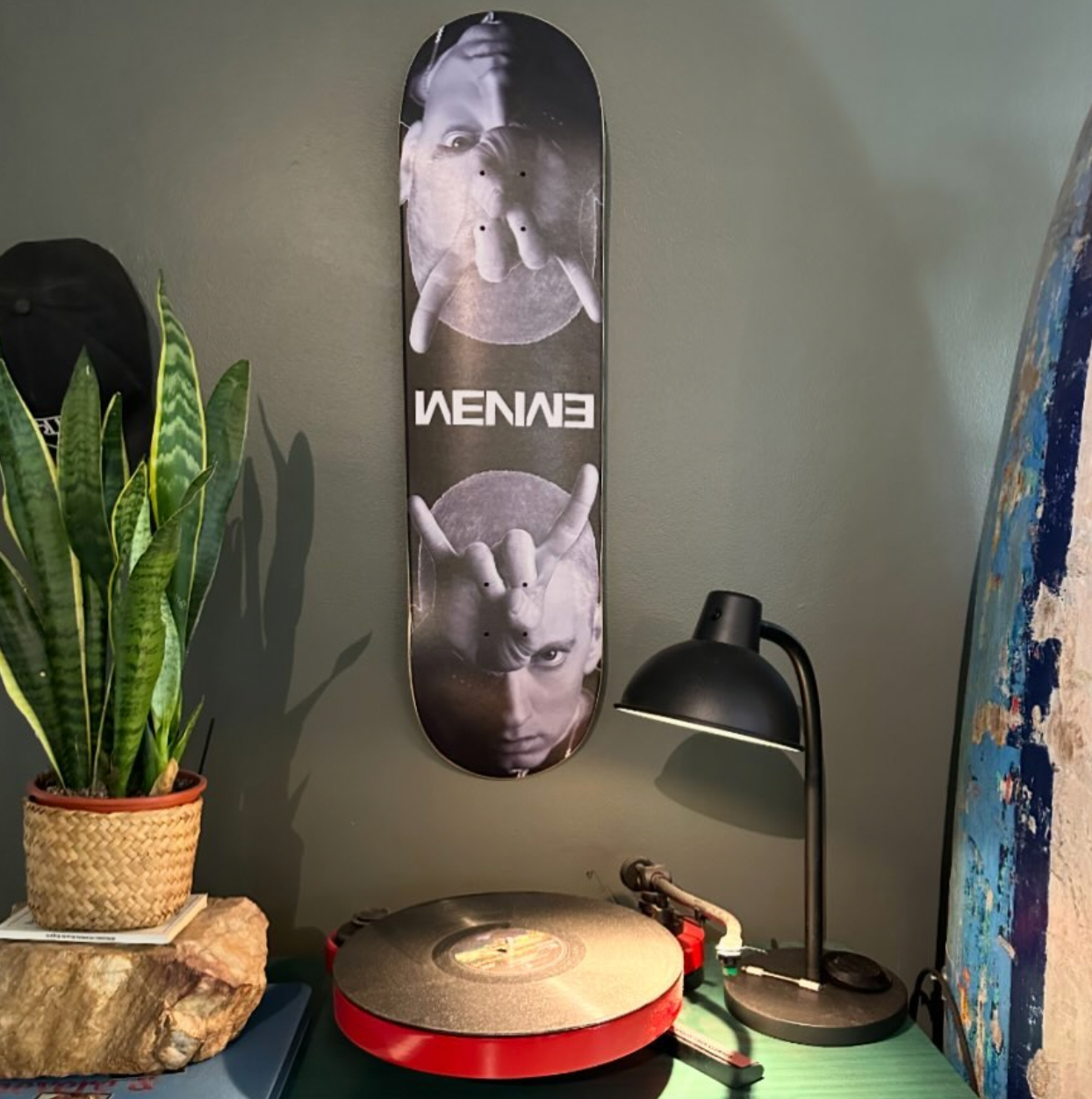 Eminem Devil - Eminem en tabla de skate decorativa vista 2
