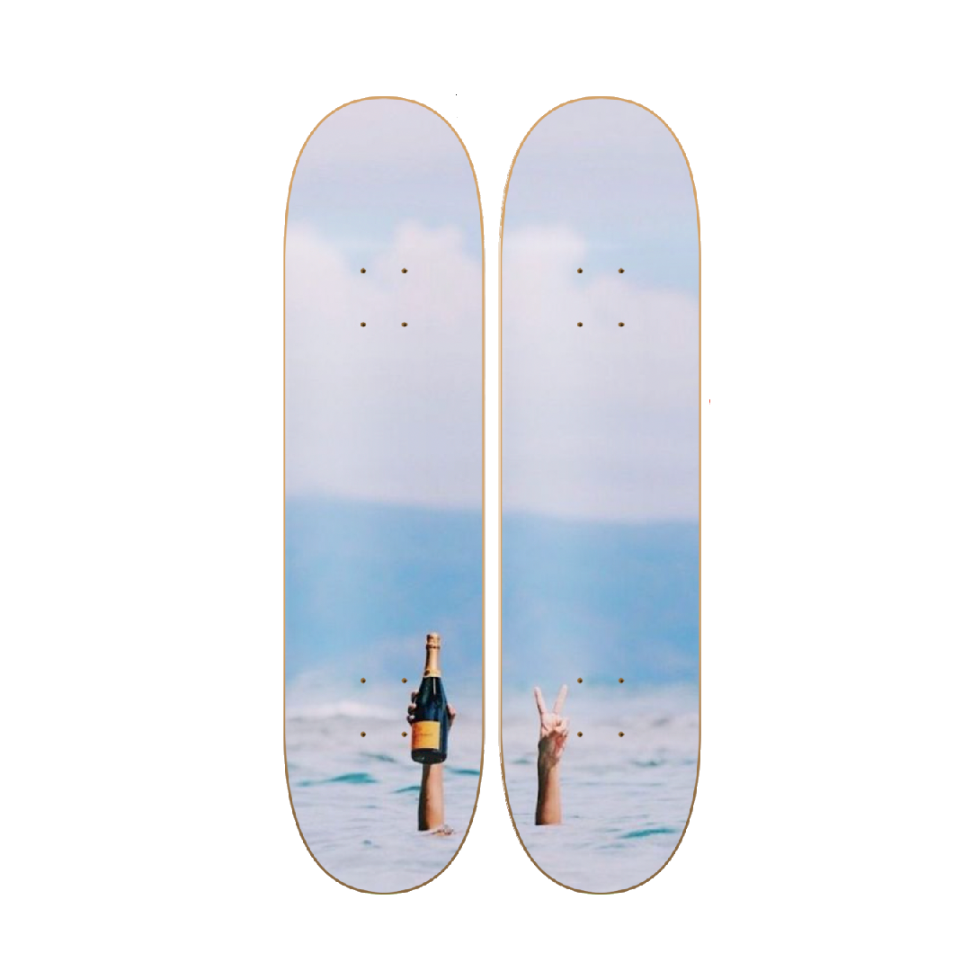 Cheers - skate decorativo ilustrado de pared vista 2
